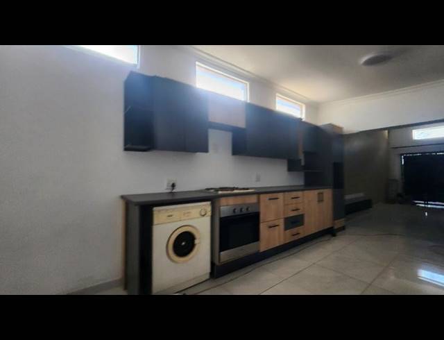2 BEDROOM PROPERTY TO RENT IN VAN DYK PARK